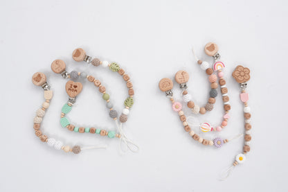 Handgemachte Schnullerketten